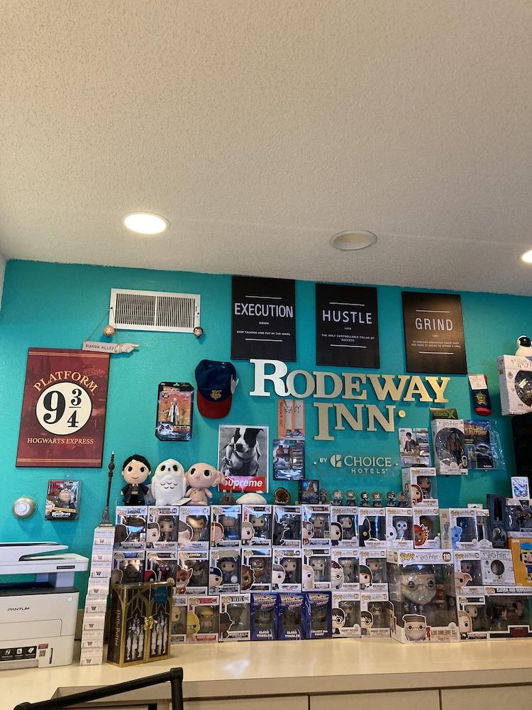 Rodeway Inn Huntington Extérieur photo