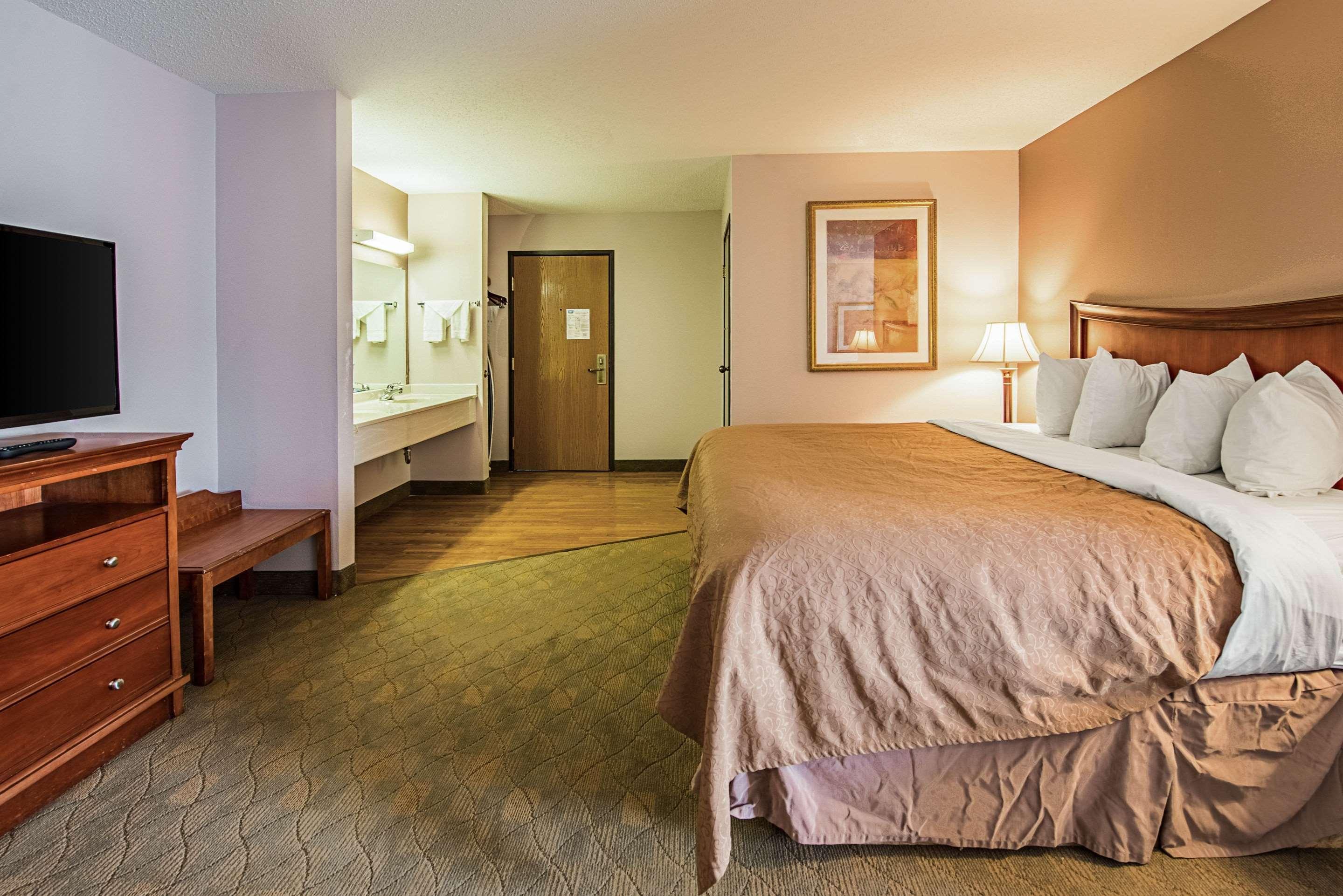 Rodeway Inn Huntington Extérieur photo