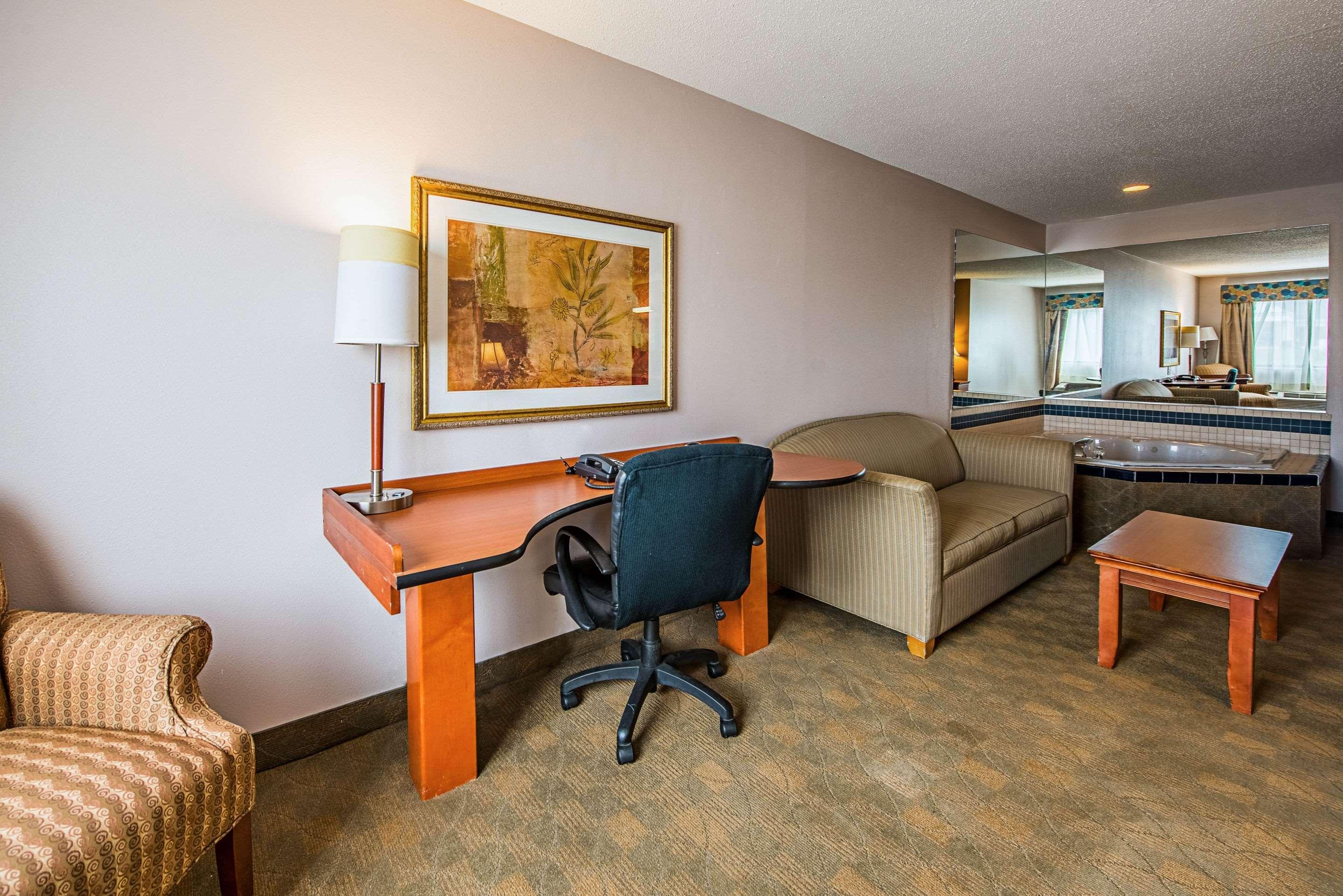 Rodeway Inn Huntington Extérieur photo