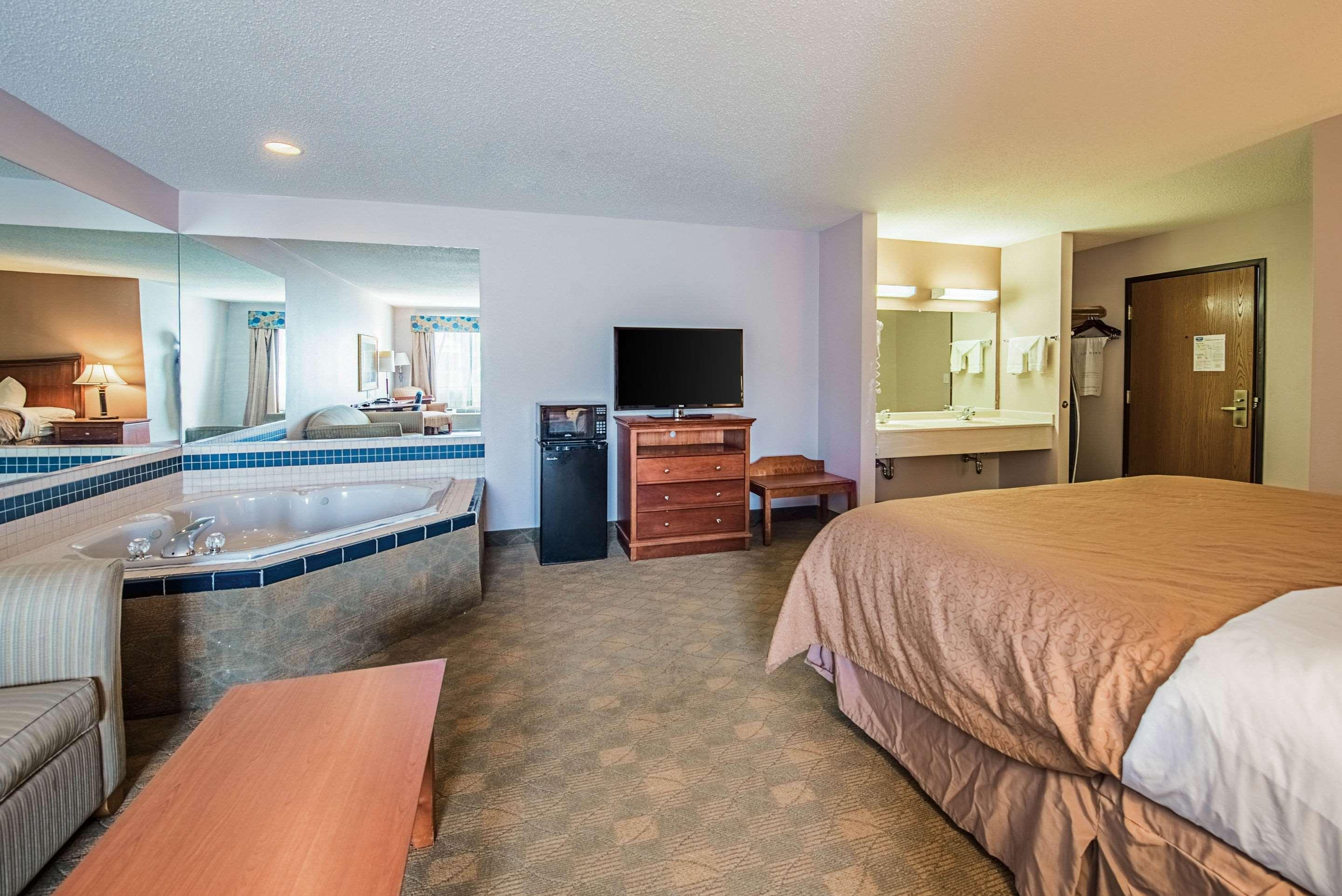 Rodeway Inn Huntington Extérieur photo