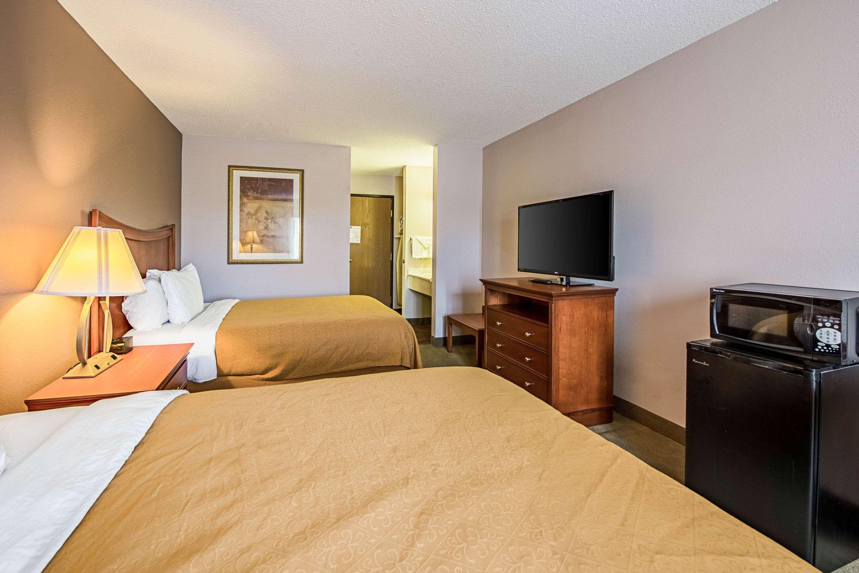 Rodeway Inn Huntington Extérieur photo