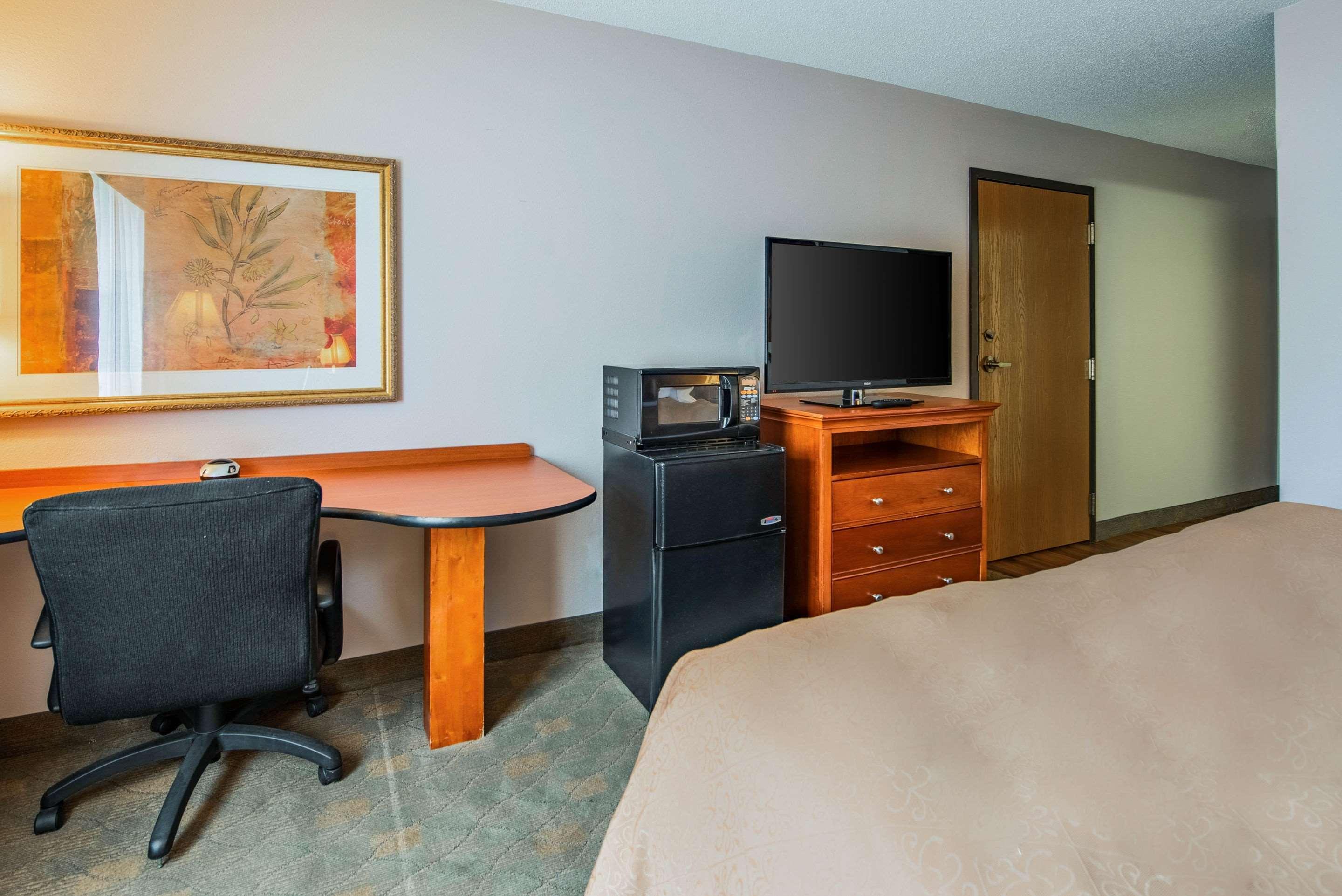 Rodeway Inn Huntington Extérieur photo