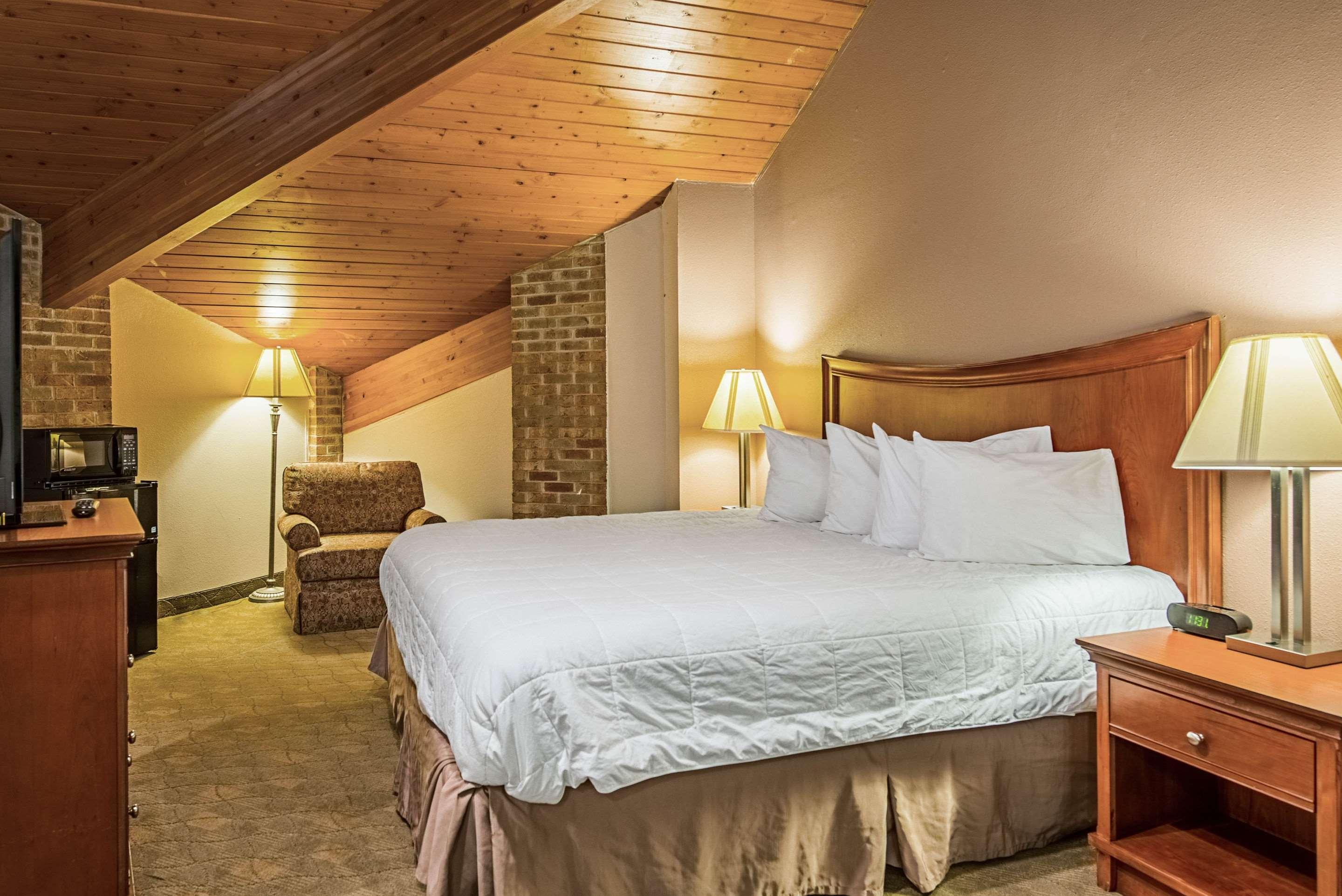 Rodeway Inn Huntington Extérieur photo