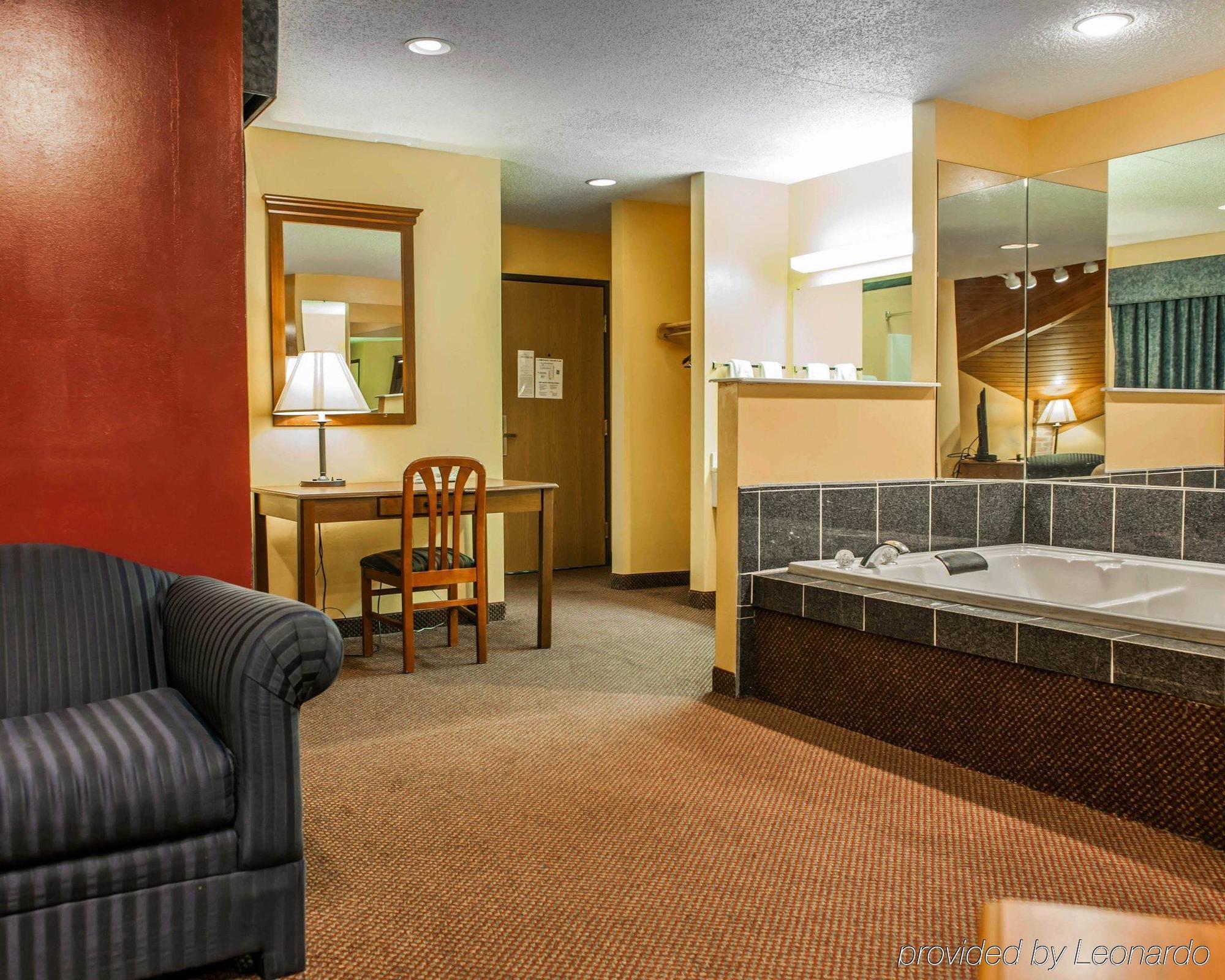 Rodeway Inn Huntington Extérieur photo
