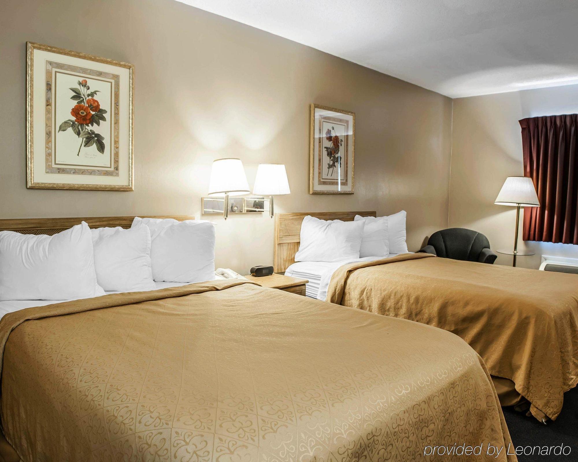 Rodeway Inn Huntington Extérieur photo