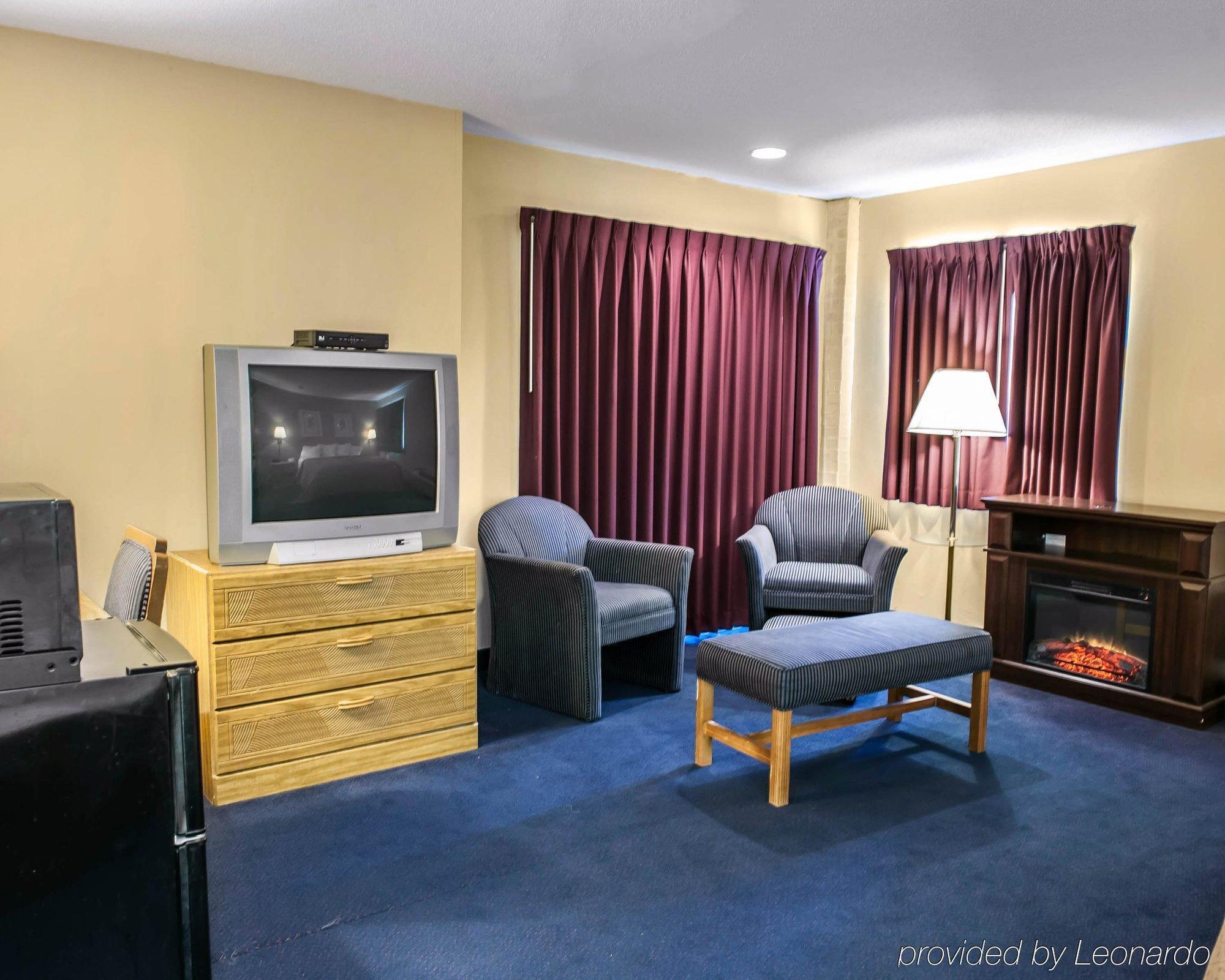 Rodeway Inn Huntington Extérieur photo