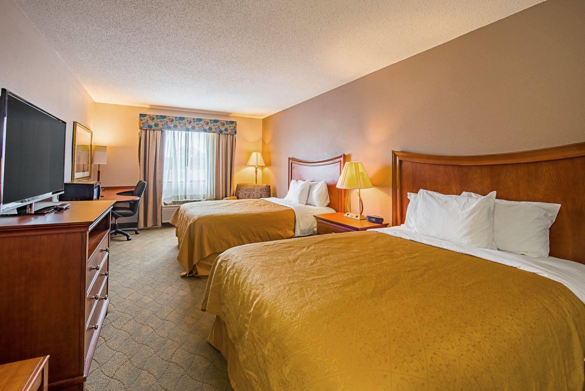 Rodeway Inn Huntington Extérieur photo